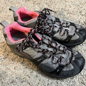 Merrell Performance Footwear Vibram Sole Size 6 Black/Pink NWOT